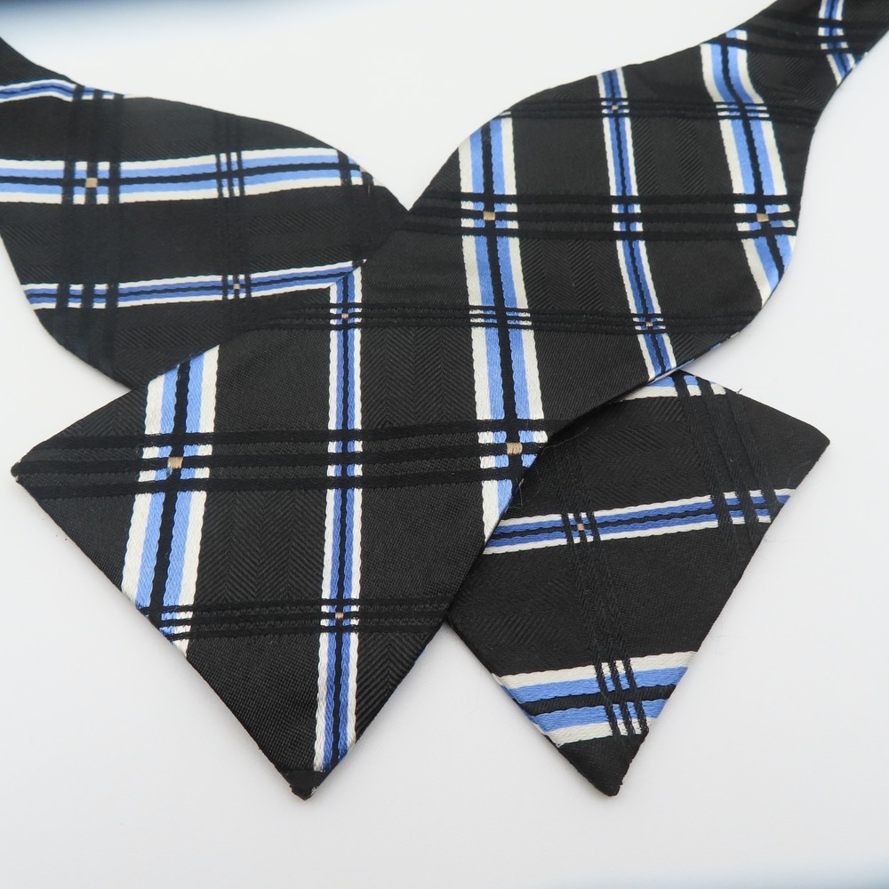 Tommy Hilfiger Bow Tie Blue Black Striped 2.75" Wide Self Tie Silk